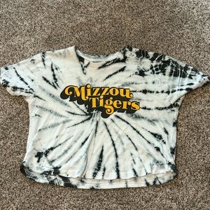 Missouri Tigers Tie Dye Cropped T shirt  Size Small white black Mizzou Tigers